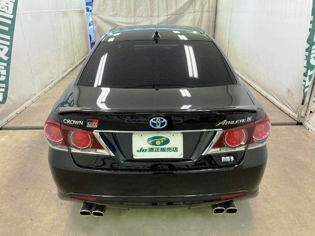 Toyota CROWN SEDAN 2017-01 28944-6