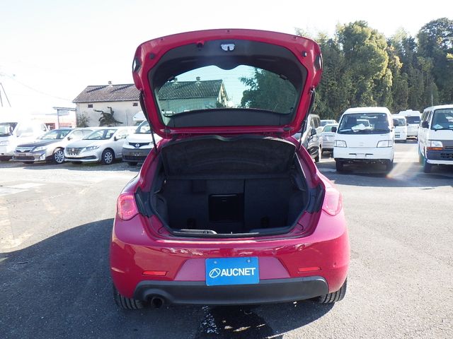 ALFA ROMEO GIULIETTA 2013-12 191895-21