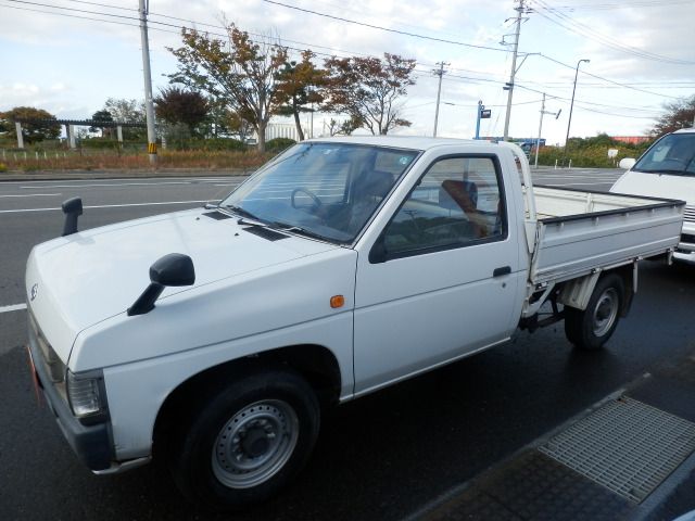Nissan DATSUN TRUCK 1995-04 17058-19