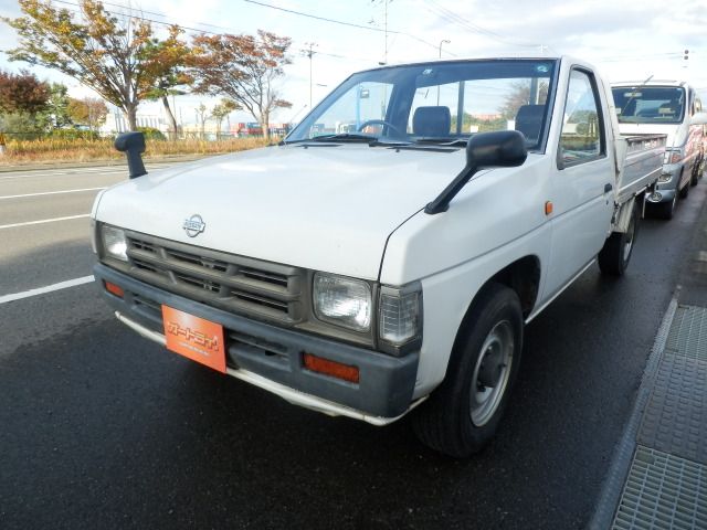 Nissan DATSUN TRUCK 1995-04 17058-15