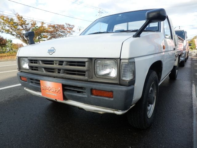 Nissan DATSUN TRUCK 1995-04 17058-13