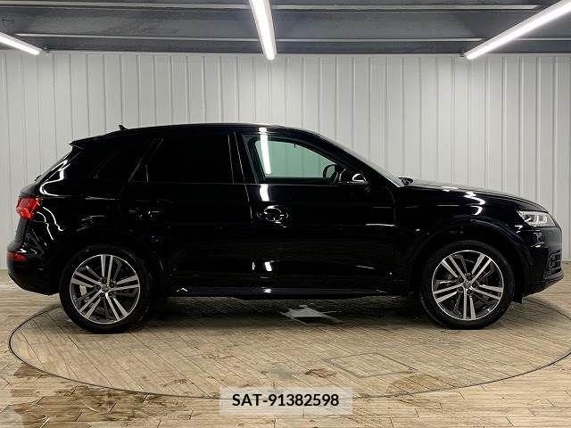 Audi Q5 2019-02 318009-13