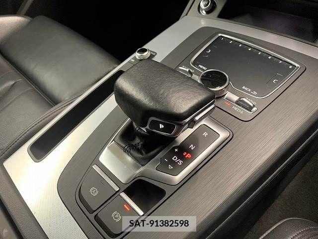 Audi Q5 2019-02 318009-12