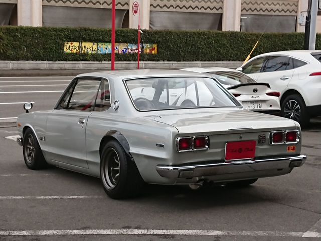 Nissan SKYLINE 1971-10 695-26