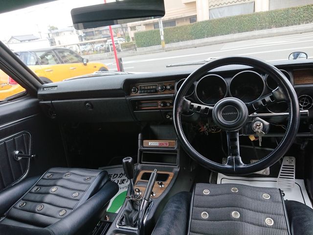 Nissan SKYLINE 1971-10 695-1