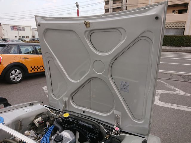 Nissan SKYLINE 1971-10 695-16