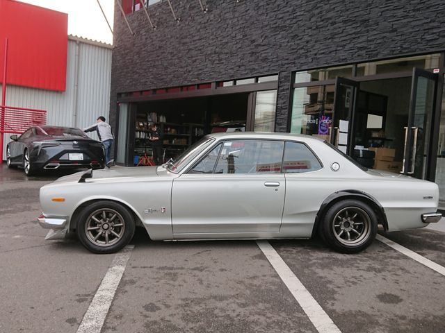 Nissan SKYLINE 1971-10 695-25