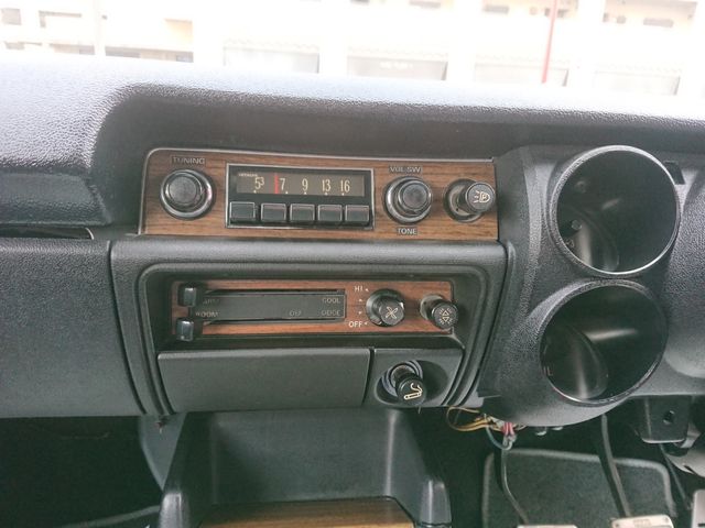 Nissan SKYLINE 1971-10 695-9