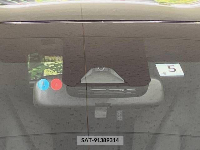 Toyota YARIS 2022-05 371478-2