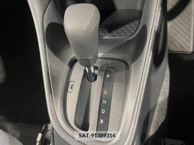 Toyota YARIS 2022-05 371478-19