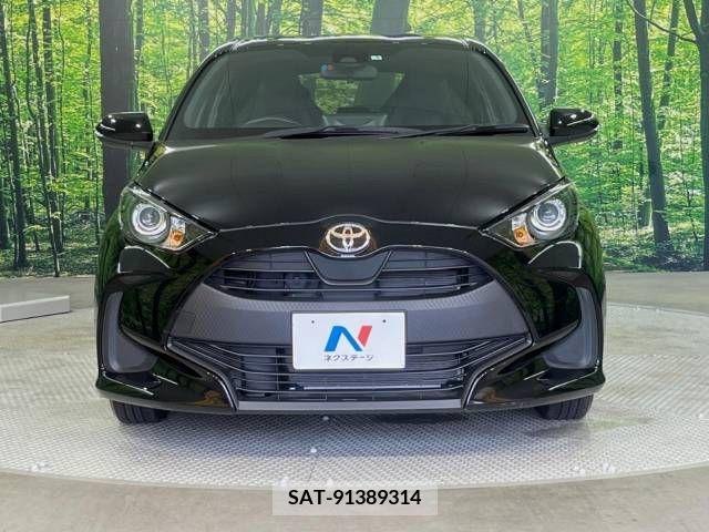Toyota YARIS 2022-05 371478-13