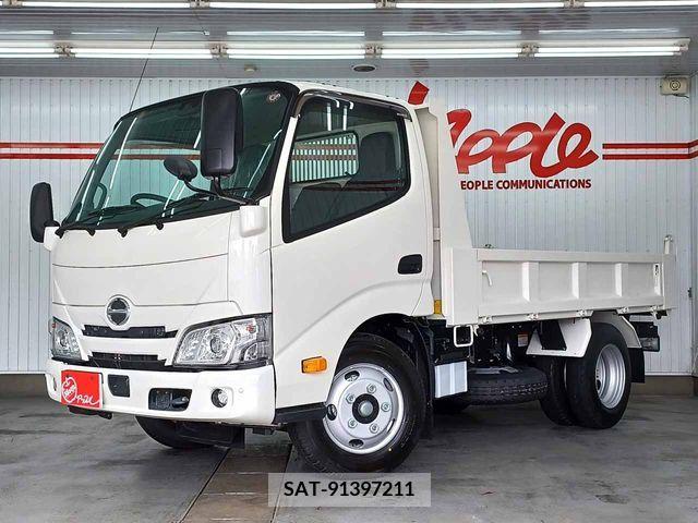 Hino DUTRO 2023-08 268684-1