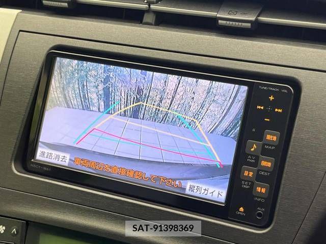Toyota PRIUS 2011-05 328212-3