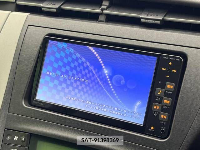 Toyota PRIUS 2011-05 328212-2