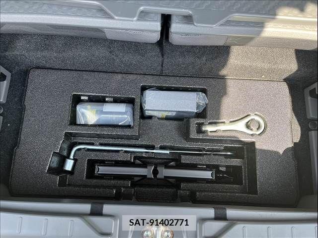 Daihatsu TAFT 2023-08 394446-11