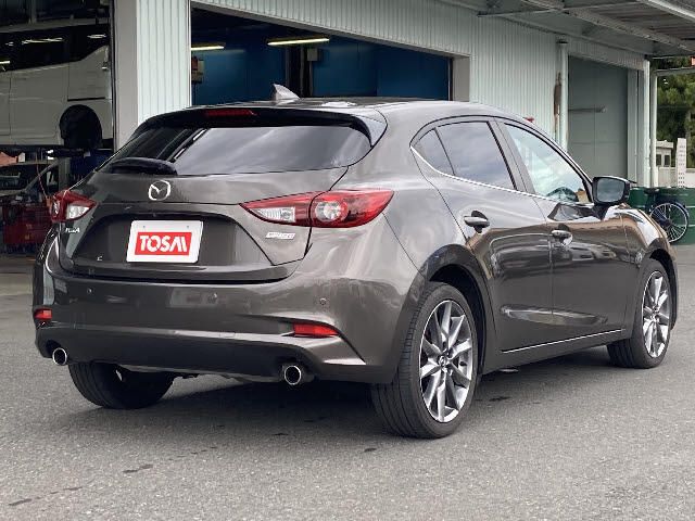 Mazda AXELA SPORT 2016-12 11970-1