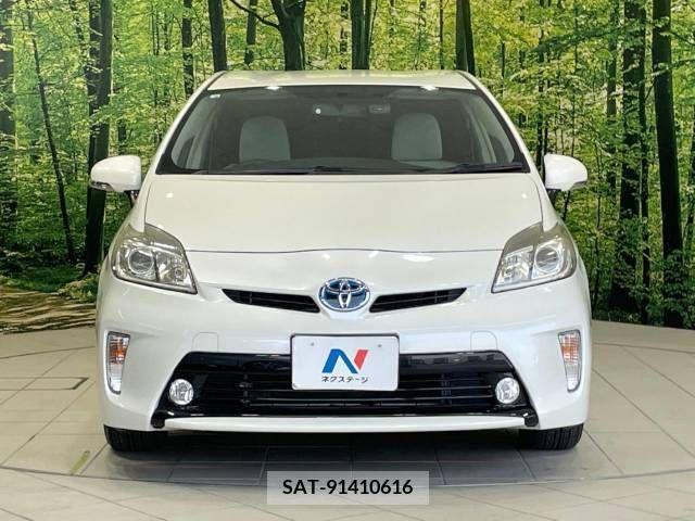 Toyota PRIUS 2014-11 376683-14