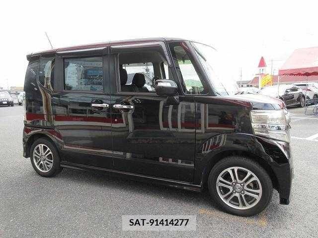 Honda N BOX CUSTOM 2015-02 278889-15