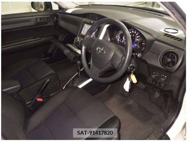 Toyota COROLLA AXIO 2019-02 245342-1