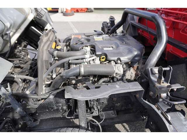Isuzu ELF TRUCK 2014-12 1833-12
