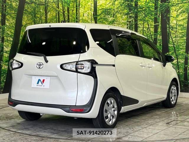 Toyota SIENTA 2015-08 381047-18