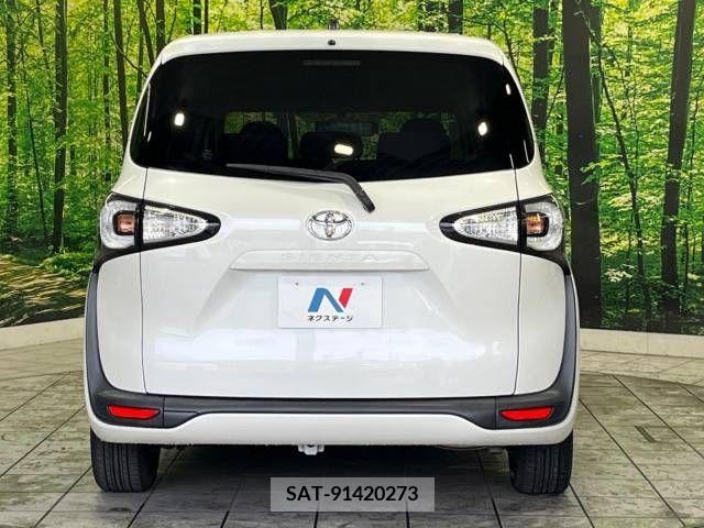 Toyota SIENTA 2015-08 381047-16