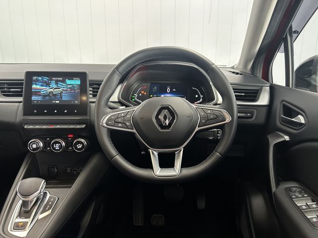 Renault CAPTUR 2022-06 18538-13
