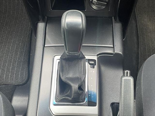 Toyota PRADO 2015-09 27818-25