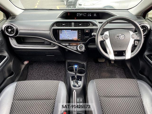 Toyota AQUA 2015-07 260470-1