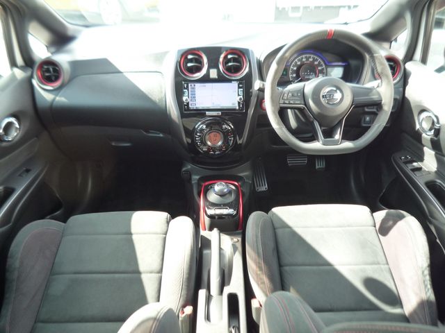 Nissan NOTE 2017-05 27448-14