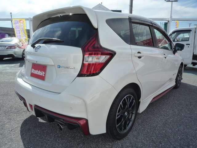 Nissan NOTE 2017-05 27448-9