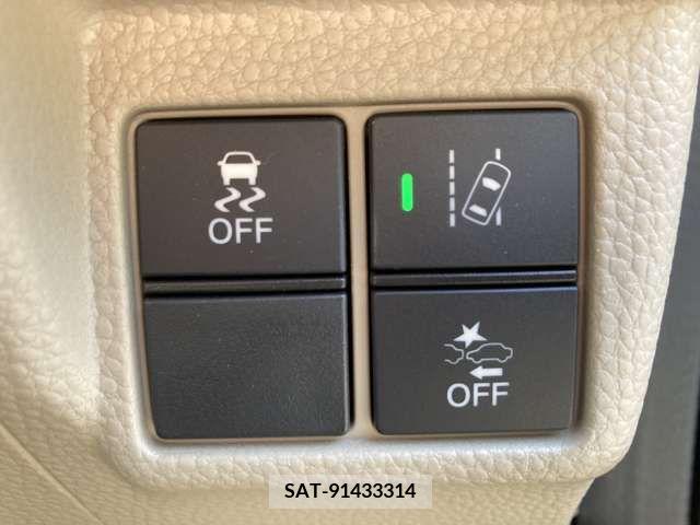 Honda N BOX 2019-06 307046-15