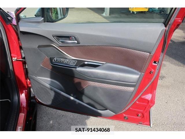 Toyota C-HR 2018-02 347244-12