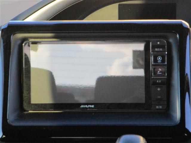 Toyota VOXY 2019-08 19372-21