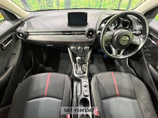 Mazda DEMIO 2015-08 351124-1