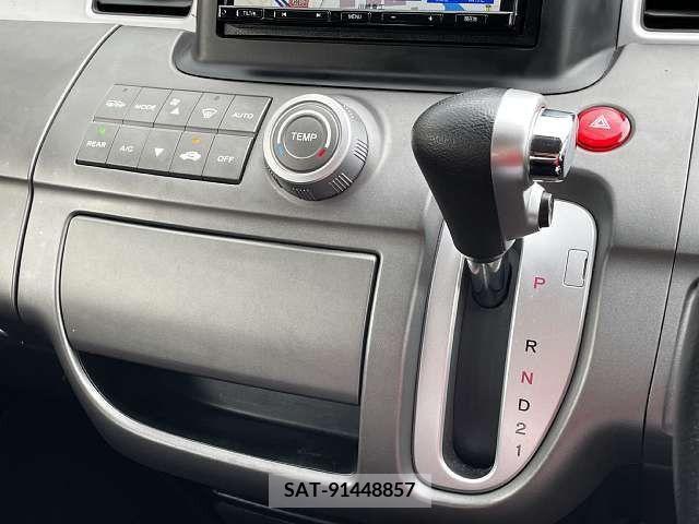 Honda STEP WGN 2009-04 286077-4