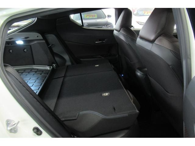 Toyota C-HR 2017-08 784-12