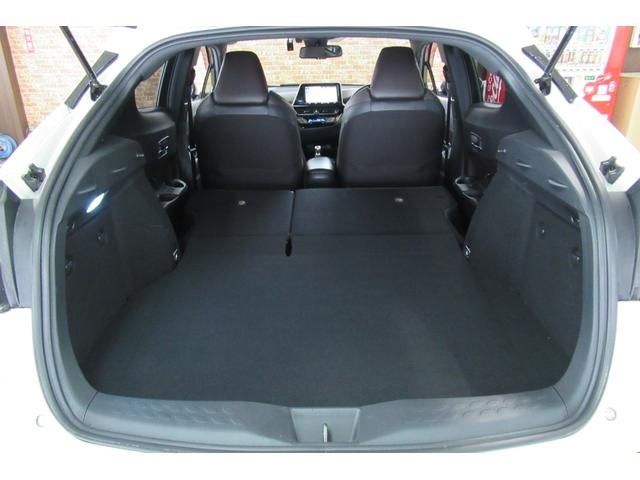 Toyota C-HR 2017-08 784-11