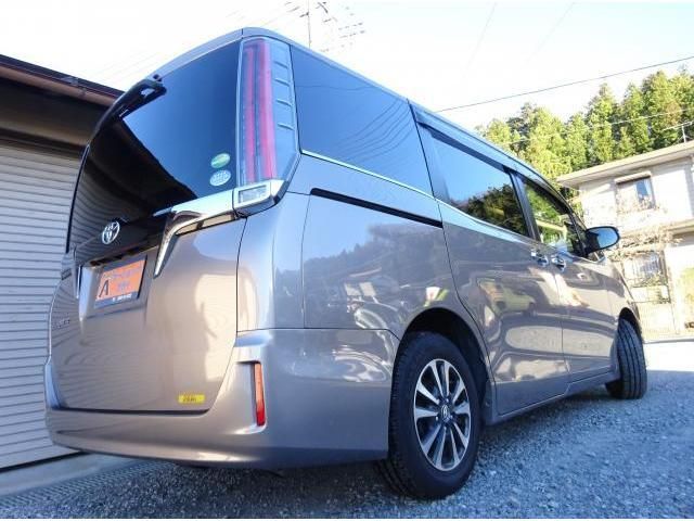 Toyota ESQUIRE 2017-11 3847-12