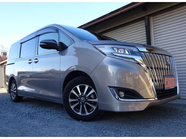 Toyota ESQUIRE 2017-11 3847-1