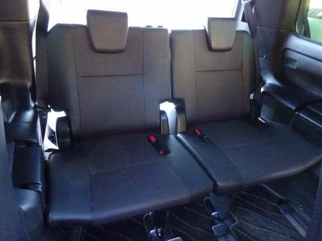 Toyota ESQUIRE 2017-11 3847-8