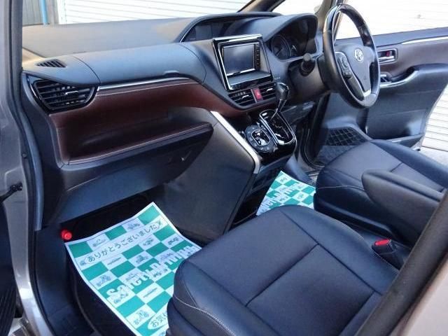 Toyota ESQUIRE 2017-11 3847-16