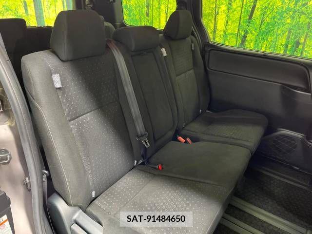 Toyota NOAH 2021-09 210535-10