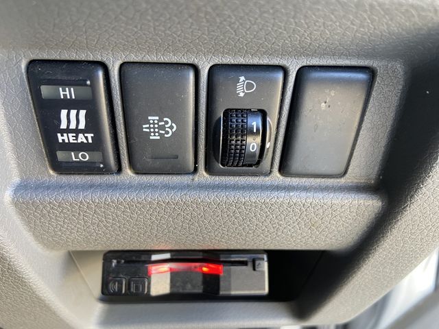 Nissan NV350 Caravan 2018-03 24724-11