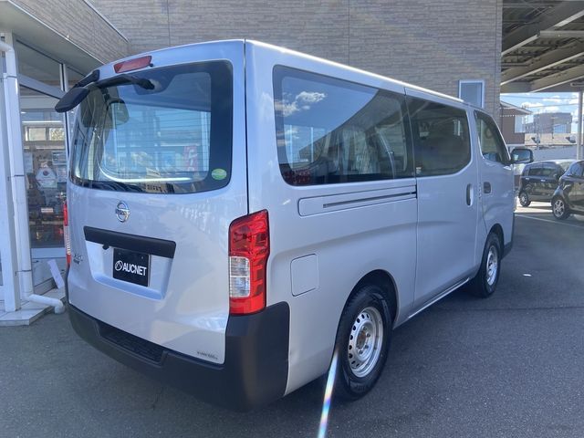 Nissan NV350 Caravan 2018-03 24724-2