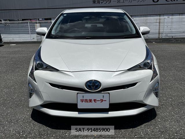 Toyota PRIUS 2016-07 381807-23