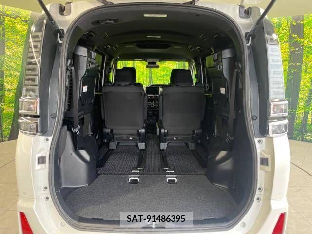 Toyota VOXY 2019-04 289937-14