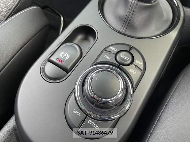 Bmw MINI 2024-01 277272-18