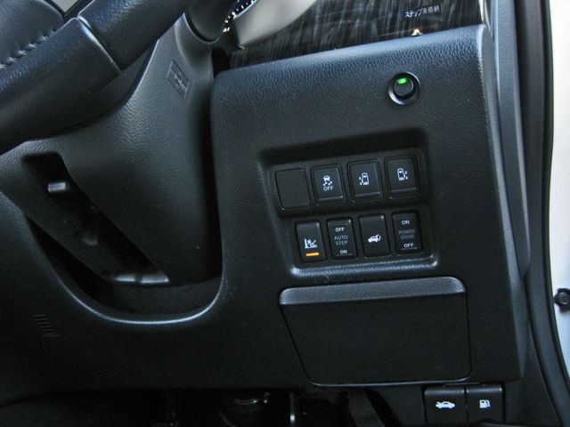 Nissan ELGRAND 2015-09 3795-14