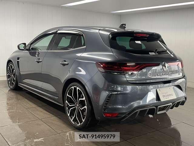Renault MEGANE 2022-02 378568-2